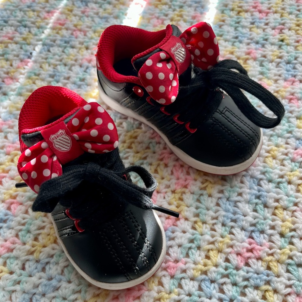 Disney Minnie Mouse K-Swiss Classic Toddler Sneaker